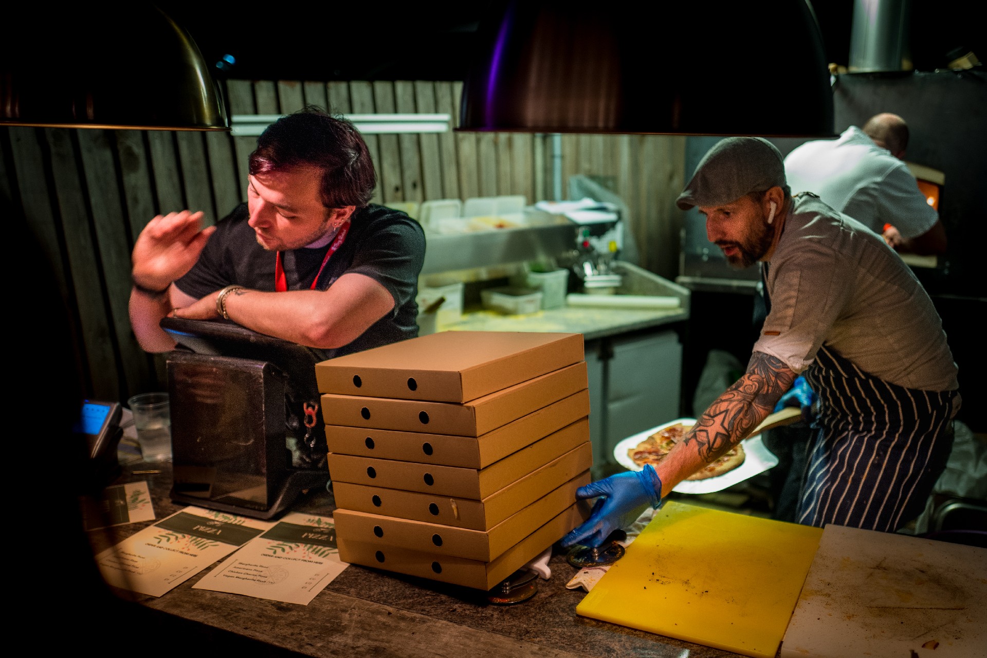 Pub Garden in Ealing Drayton Court Hotel Pub Garden in Ealing Drayton Court Hotel