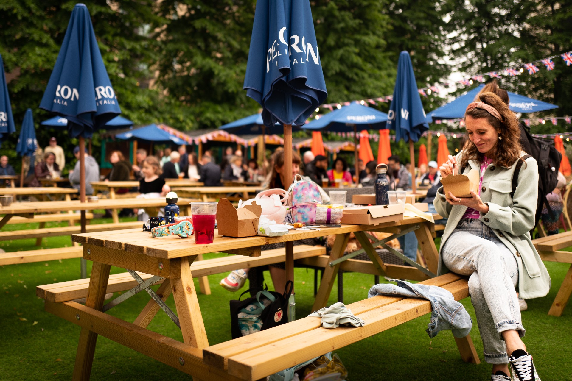 Pub Garden in Ealing Drayton Court Hotel Pub Garden in Ealing Drayton Court Hotel